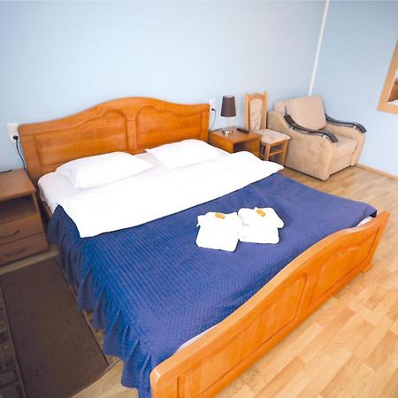 Hotel Ravni Gaj Knic Esterno foto
