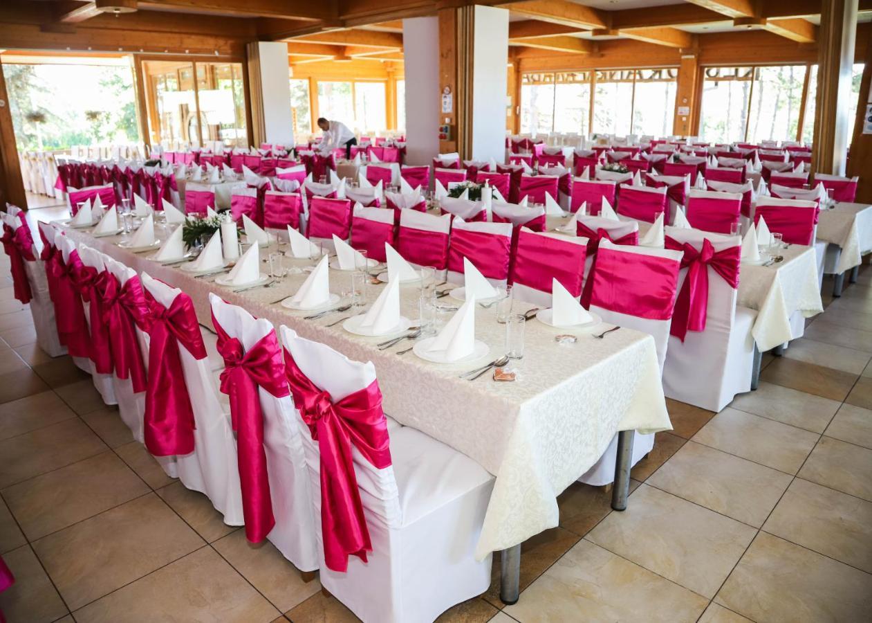 Hotel Ravni Gaj Knic Esterno foto