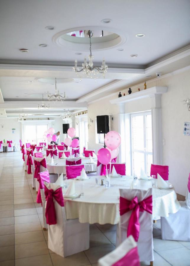 Hotel Ravni Gaj Knic Esterno foto